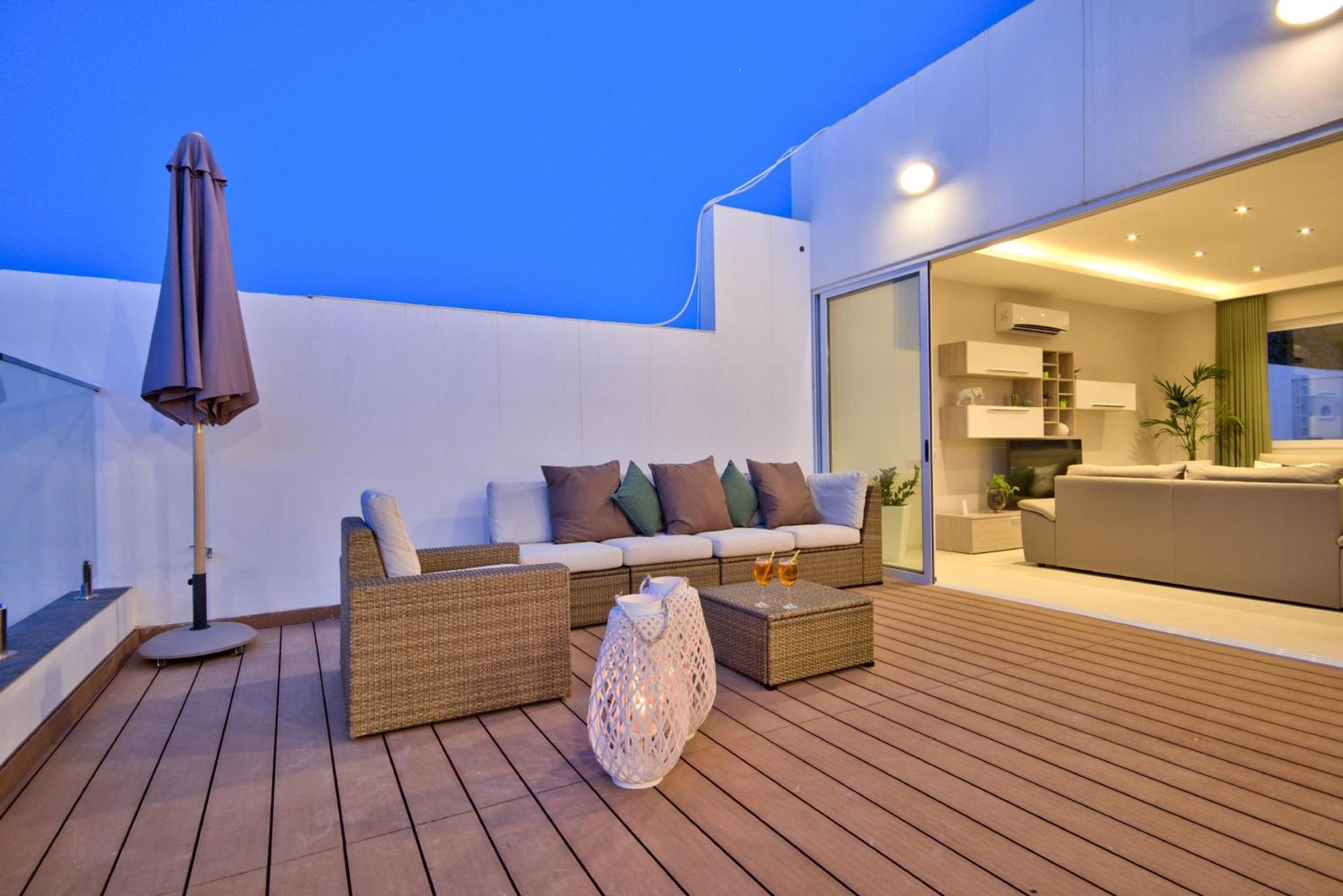 Maltese Luxury - Sunset Infinity Pools, Indoor Heated Pools And More! Villa Mellieħa