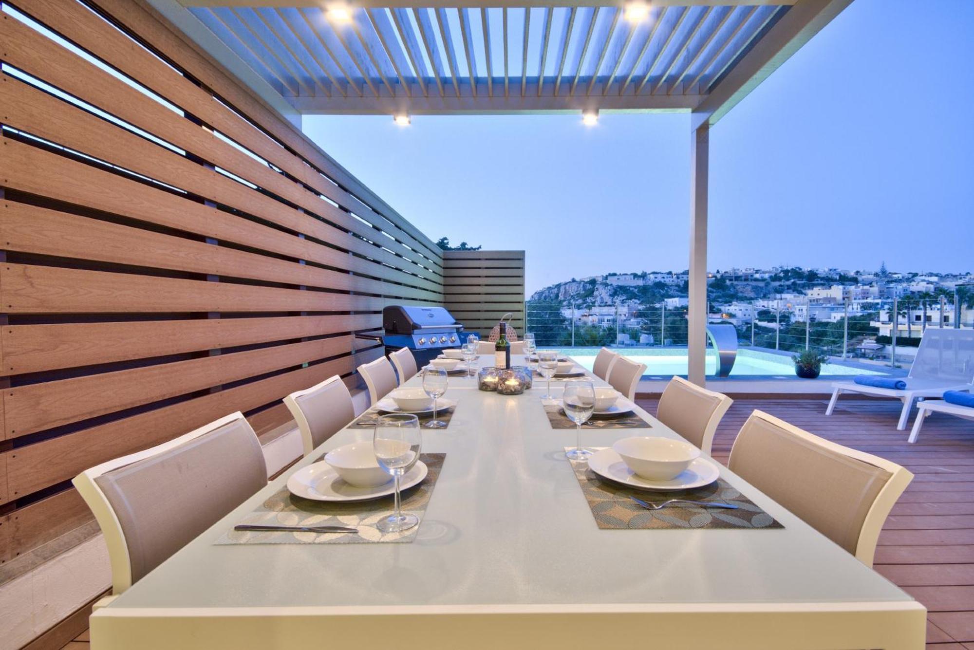 Maltese Luxury - Sunset Infinity Pools, Indoor Heated Pools And More! Villa Mellieħa