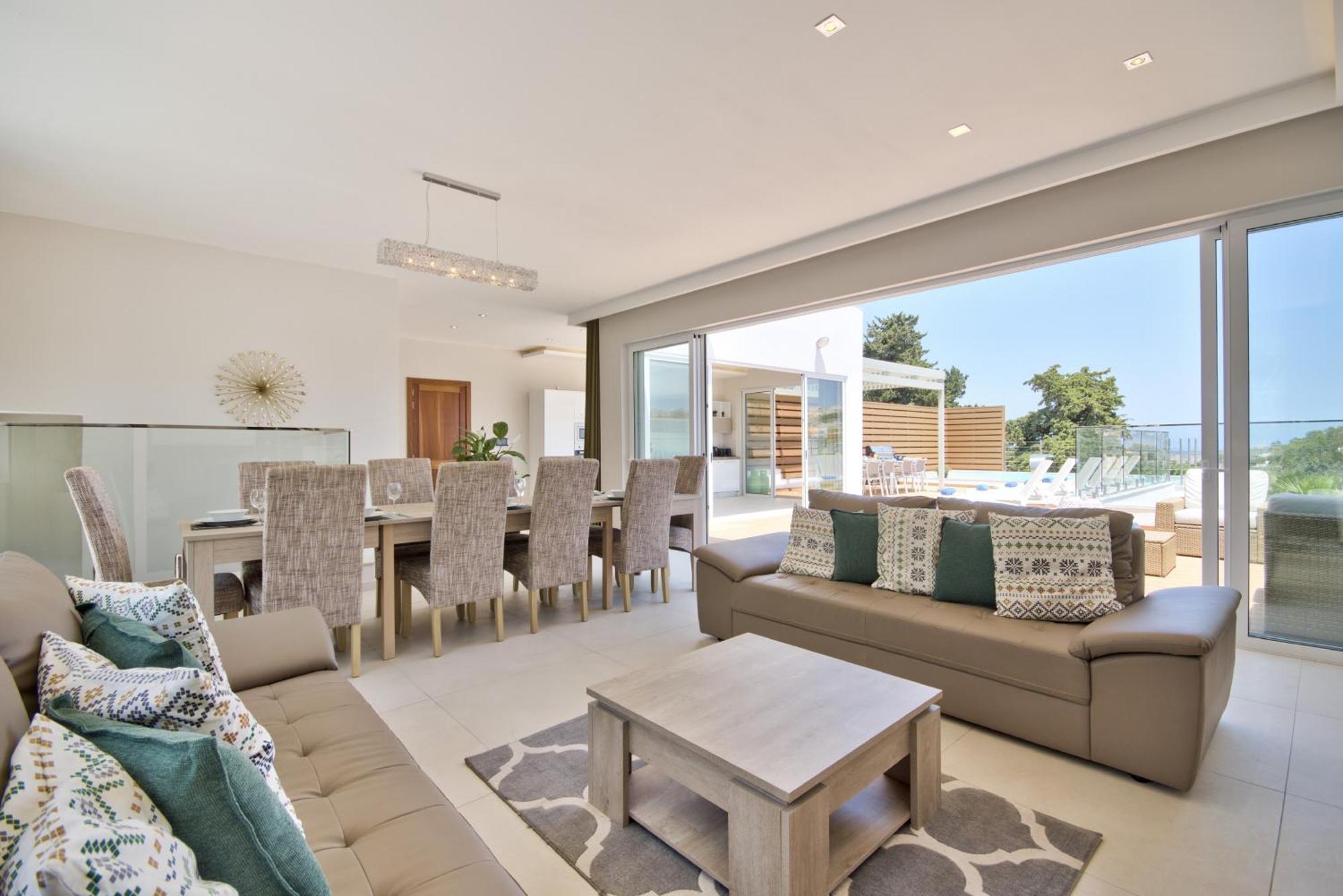 Maltese Luxury - Sunset Infinity Pools, Indoor Heated Pools And More! Mellieħa