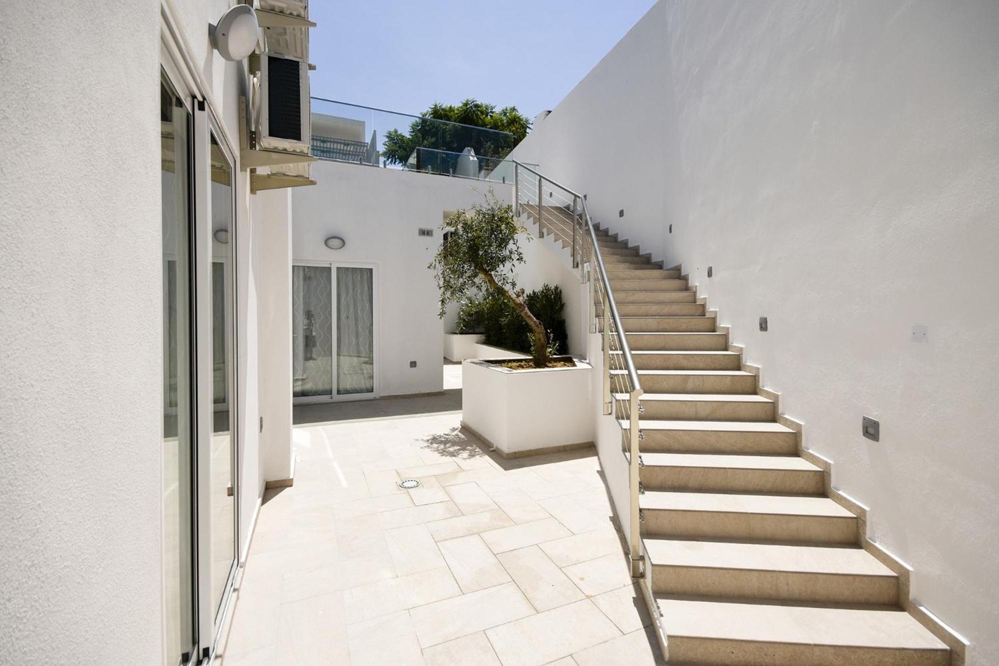 Maltese Luxury - Sunset Infinity Pools, Indoor Heated Pools And More!